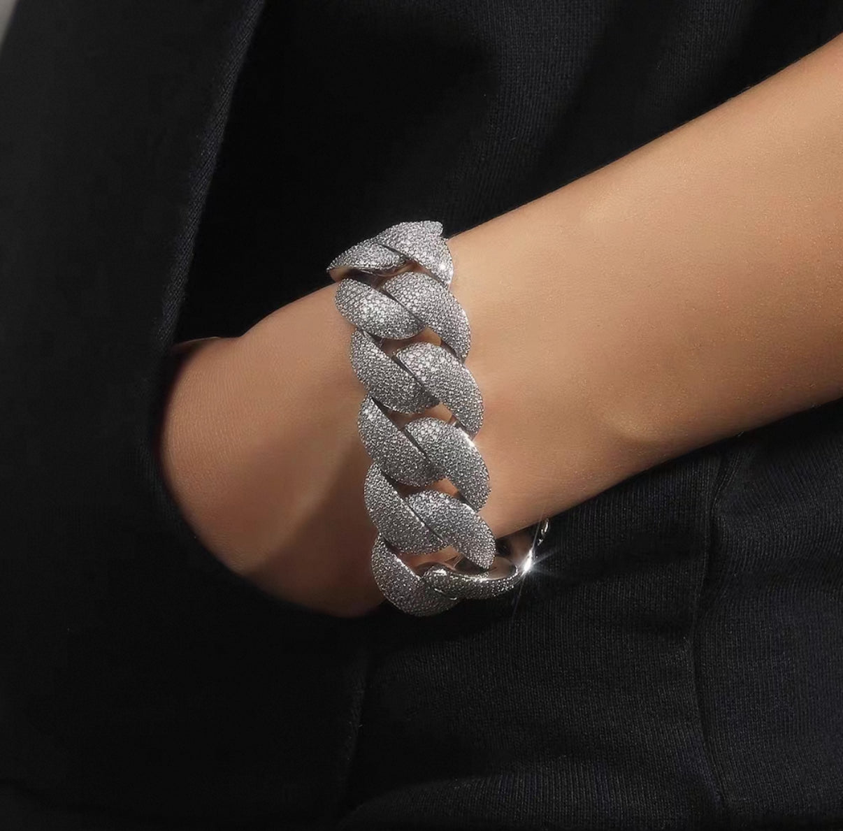 【Ice105】Iced Out Miami Cuban Chain Bracelet (24mm)