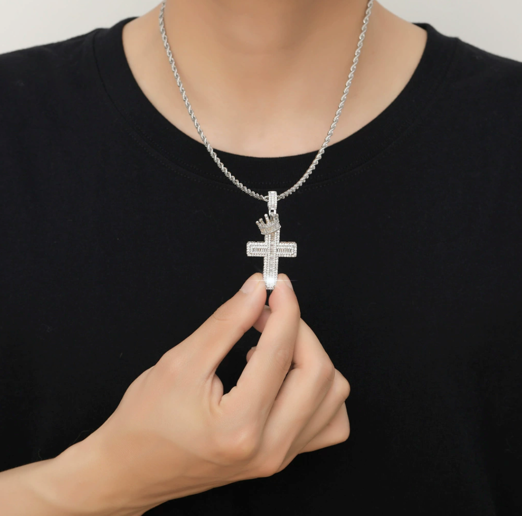 【Ice166】Crown Cross Necklace