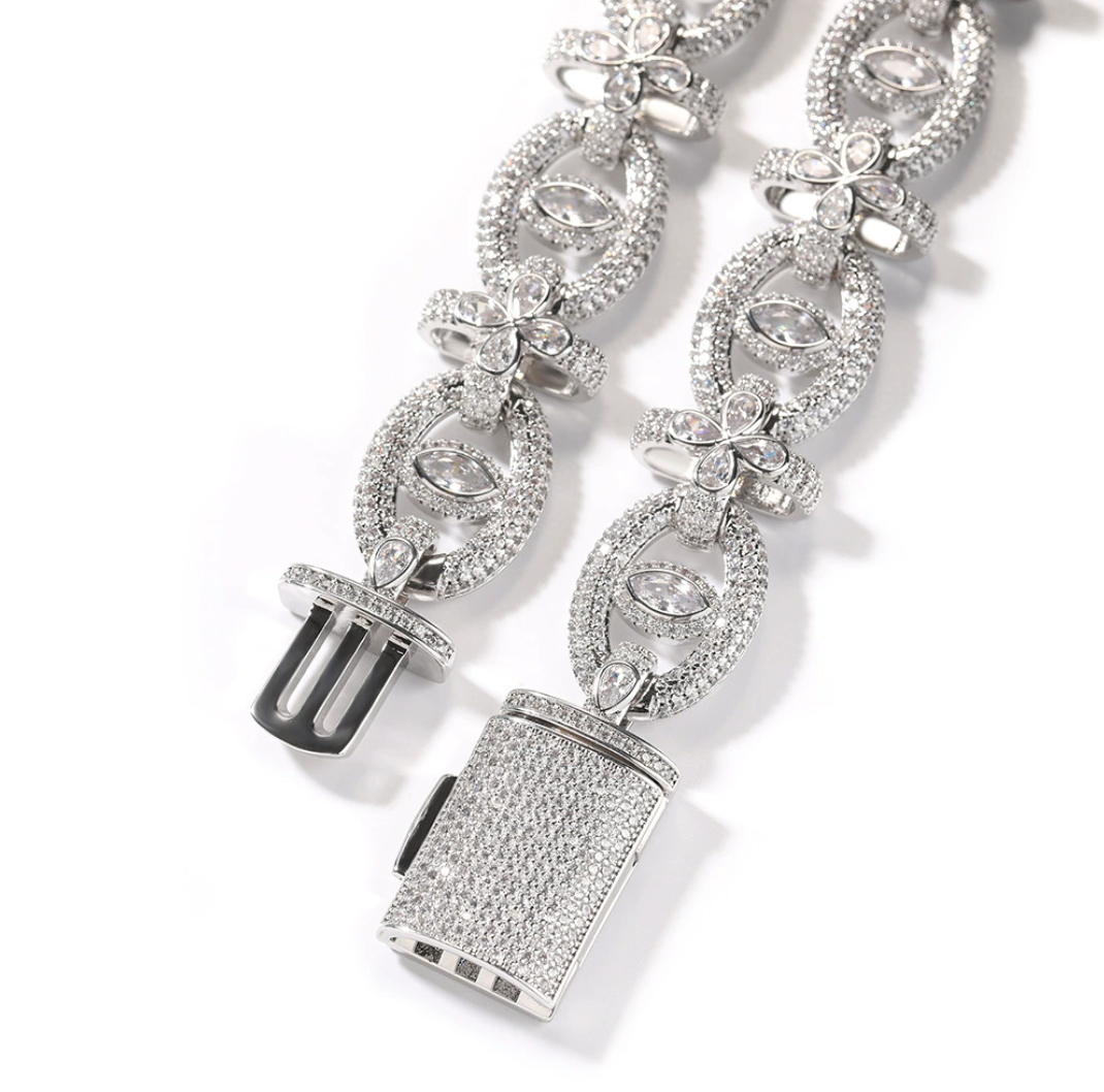 【Ice165】Clover Eyes Chain Necklace