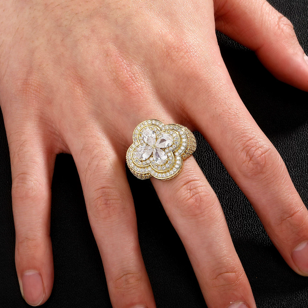 【Ice168】Iced Out Clover Ring