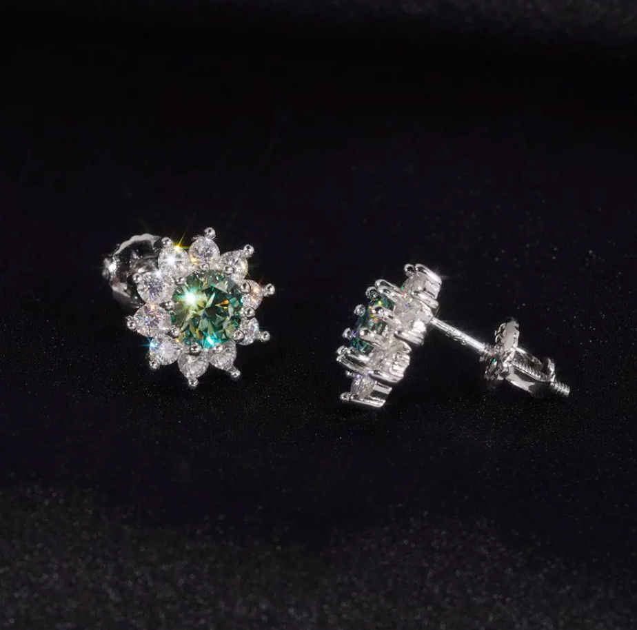 【Ice176】Moissanite Flower Pierce