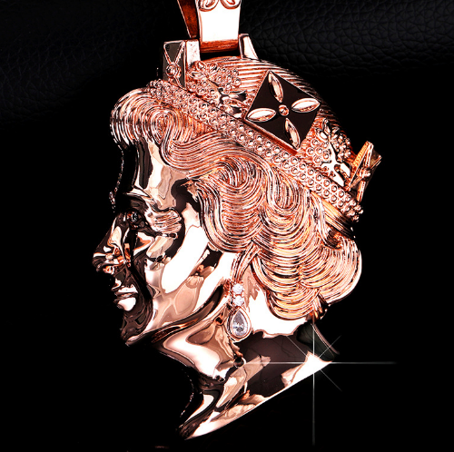 【Ice205】Central Queen Pendant