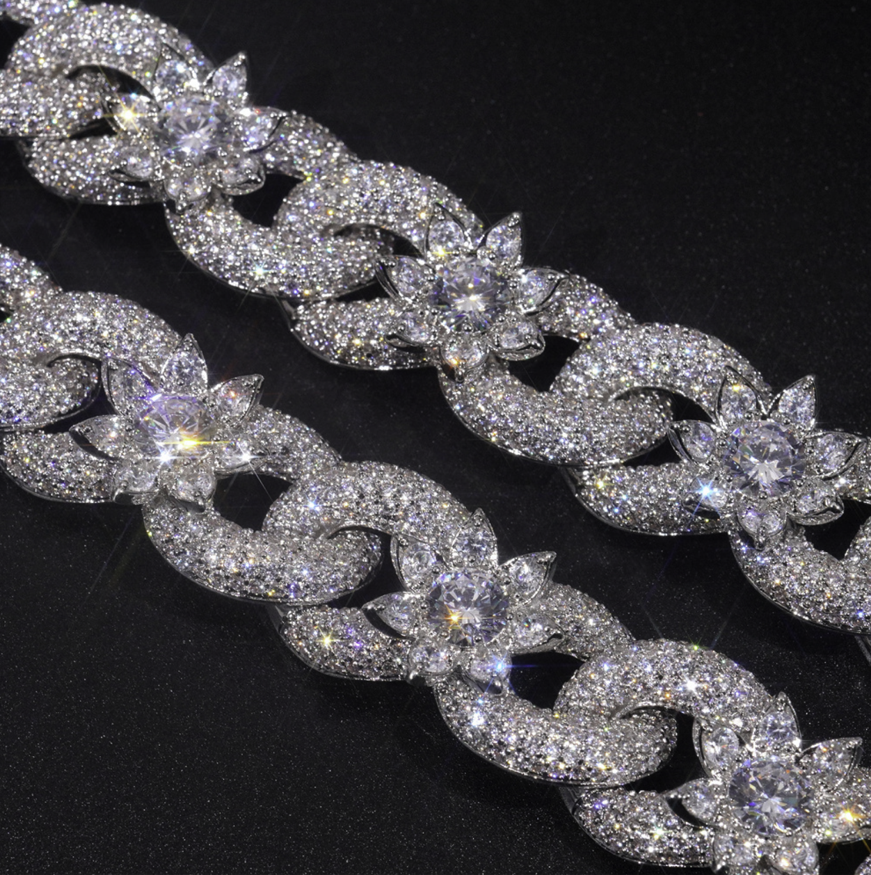 【Ice143】Iced Blossom Cuban Chain Necklace