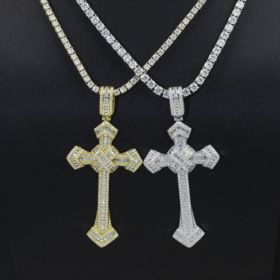 【Ice61】Cross Pendant【Moissanite】