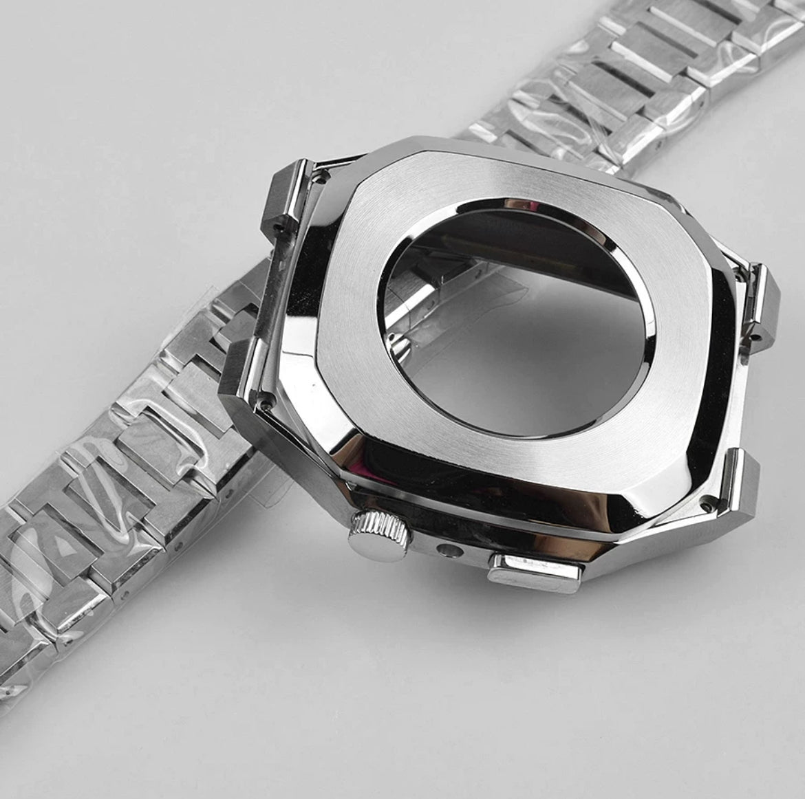 【Ice53】Iced Out Luxury Apple Watch Case