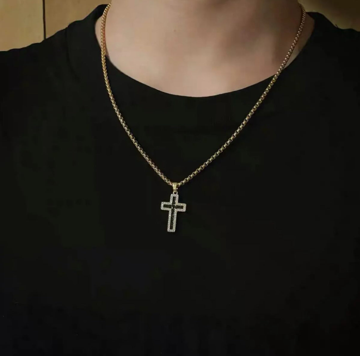 【Ice35】Iced Out Emerald Cross Necklace