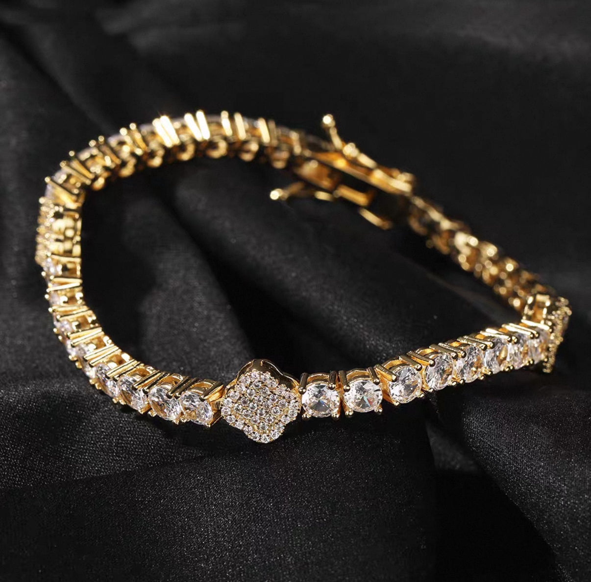 【Ice49】Iced Out Clover Tennis Bracelet