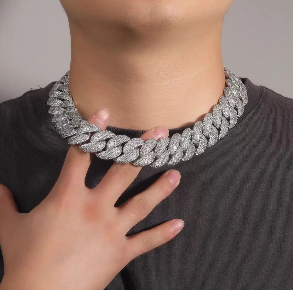 【Ice45】Iced Out Miami Chain Necklace (24mm)