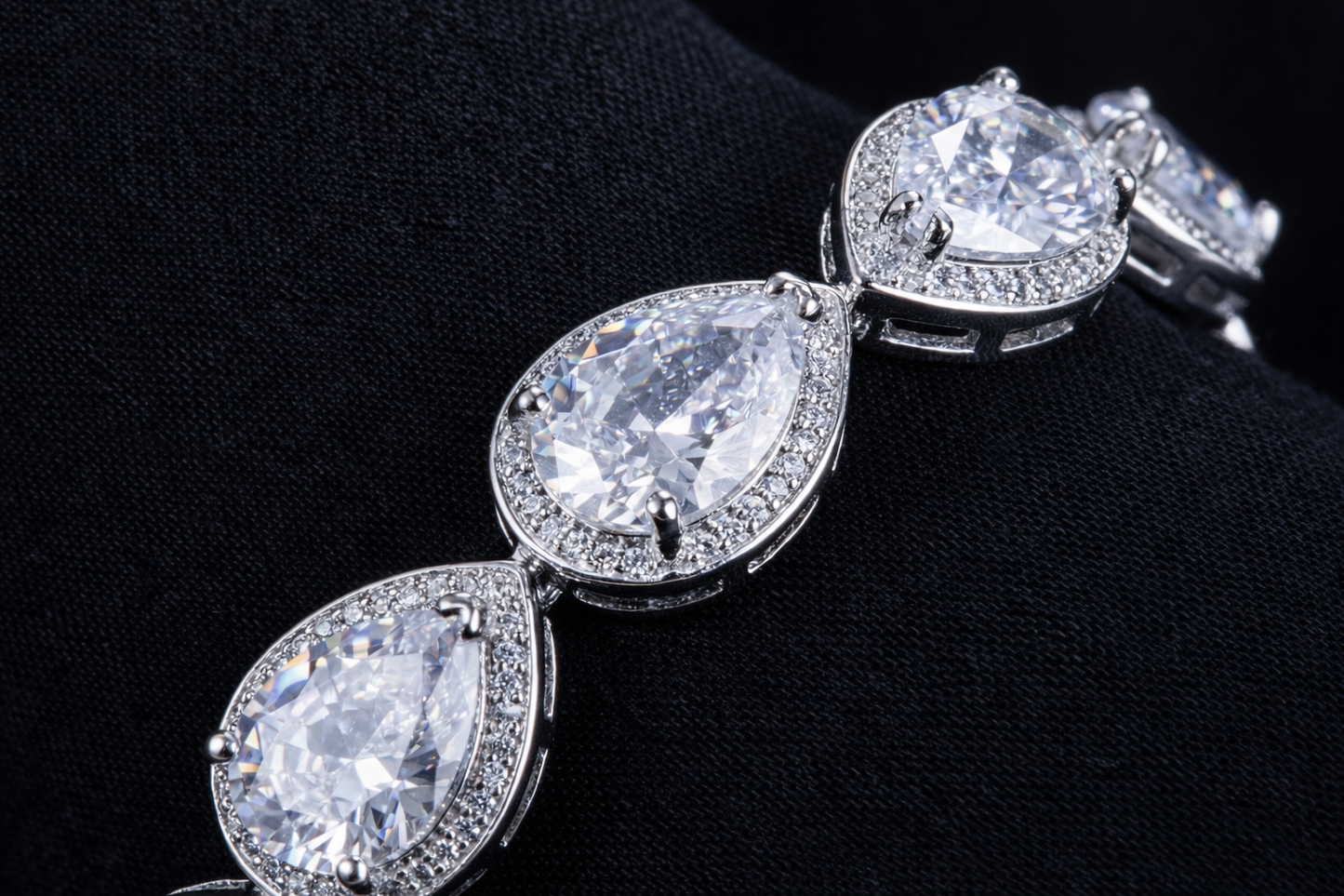 【Ice172】Luxury Tears Bracelet