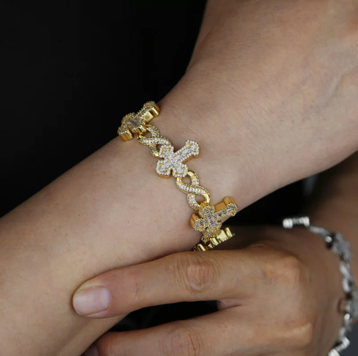 【Ice145】Eternal Cross Cuban Bracelet