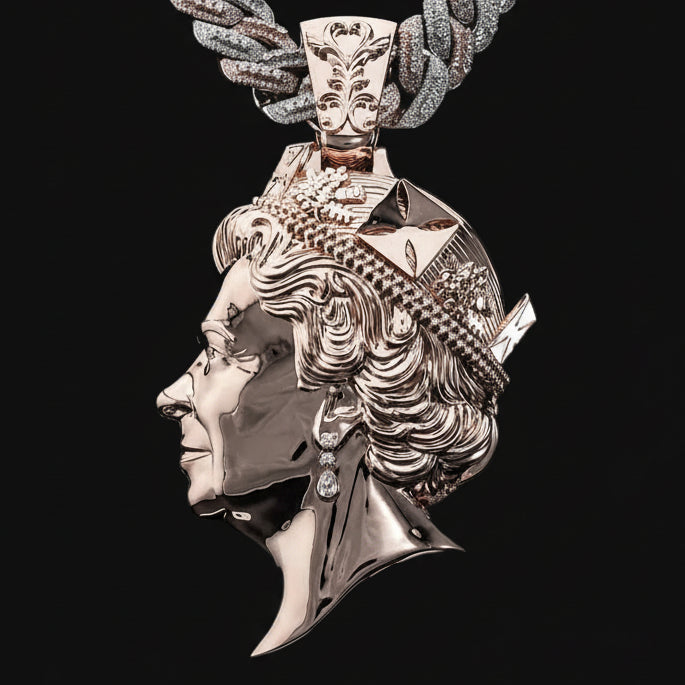 Ice205】Central Queen Pendant – IceLuxe