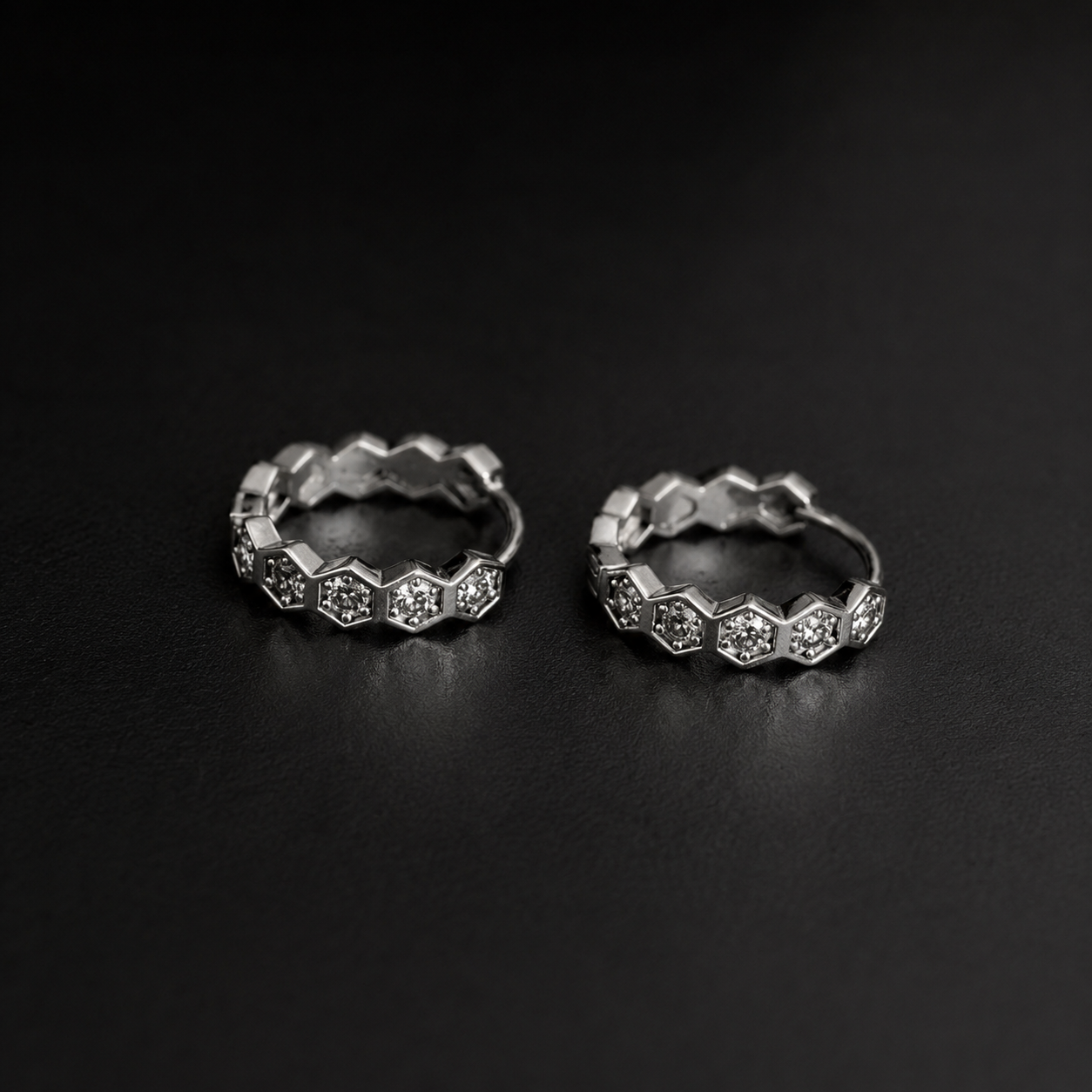 【Ice232】Honeycomb Hoop Pierce
