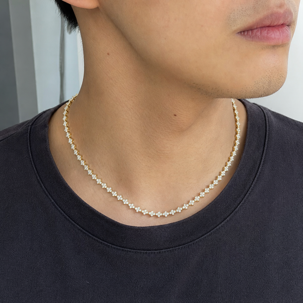 【Ice104】Triple Cut Tennis Chain Necklace【Moissanite】を着用した自然なUGC画像