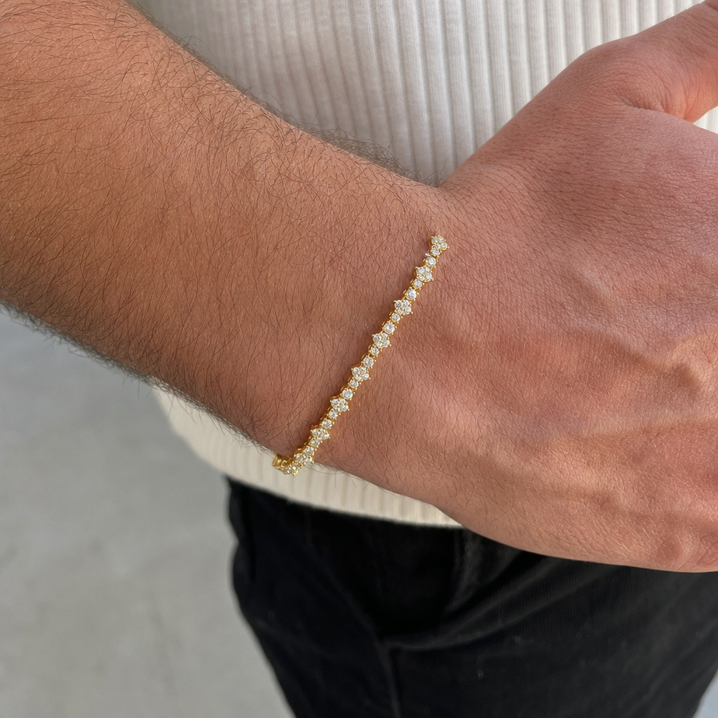 【Ice107】Triple Cut Tennis Chain Bracelet【Moissanite】を着用した自然なUGC画像