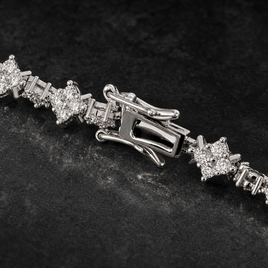 【Ice109】Triple Cut Tennis Chain Anklet 石留め・留め具・細部が分かるディテール画像
