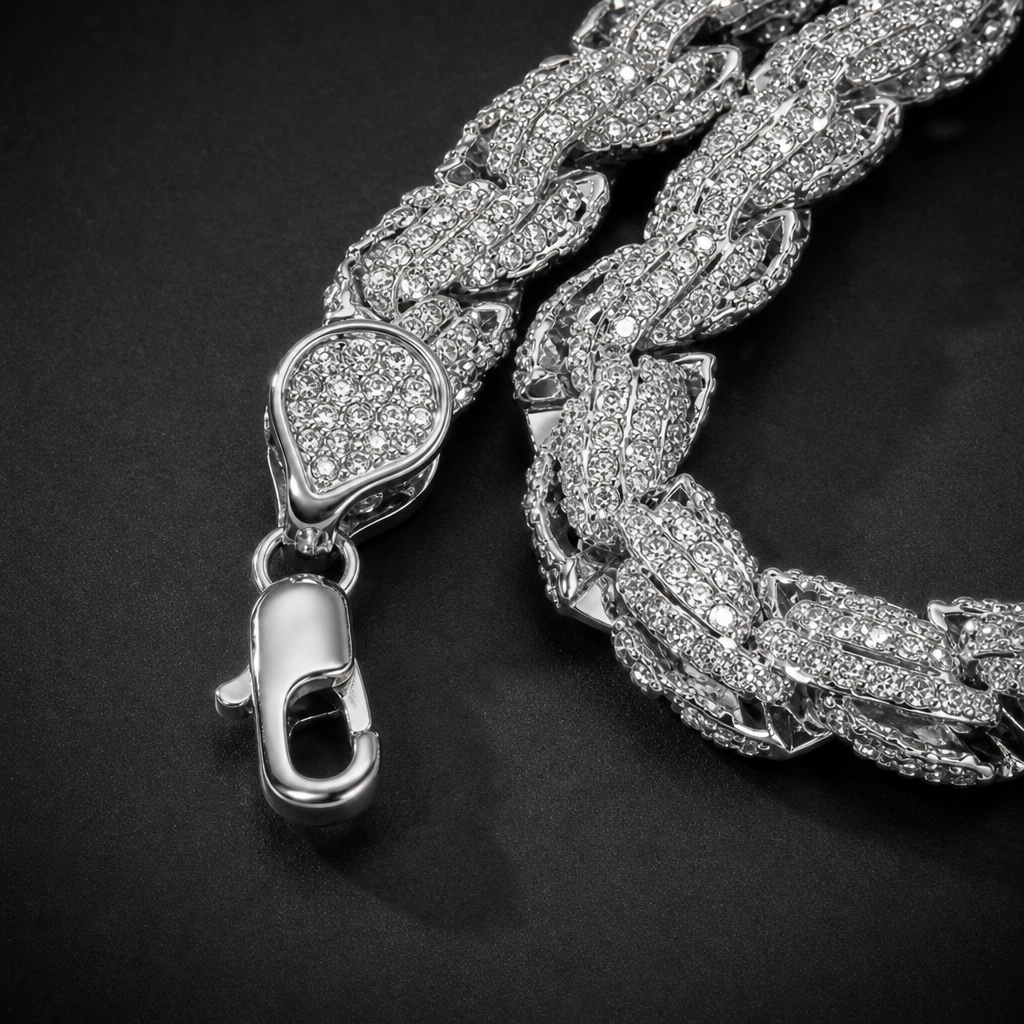 【Ice147】Iced Twist Rope Chain Necklace 石留め・留め具・細部が分かるディテール画像