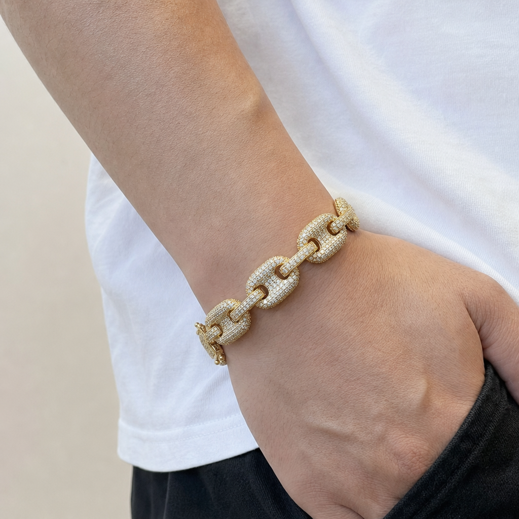 【Ice162】Iced Mariner Link Braceletを着用した自然なUGC画像
