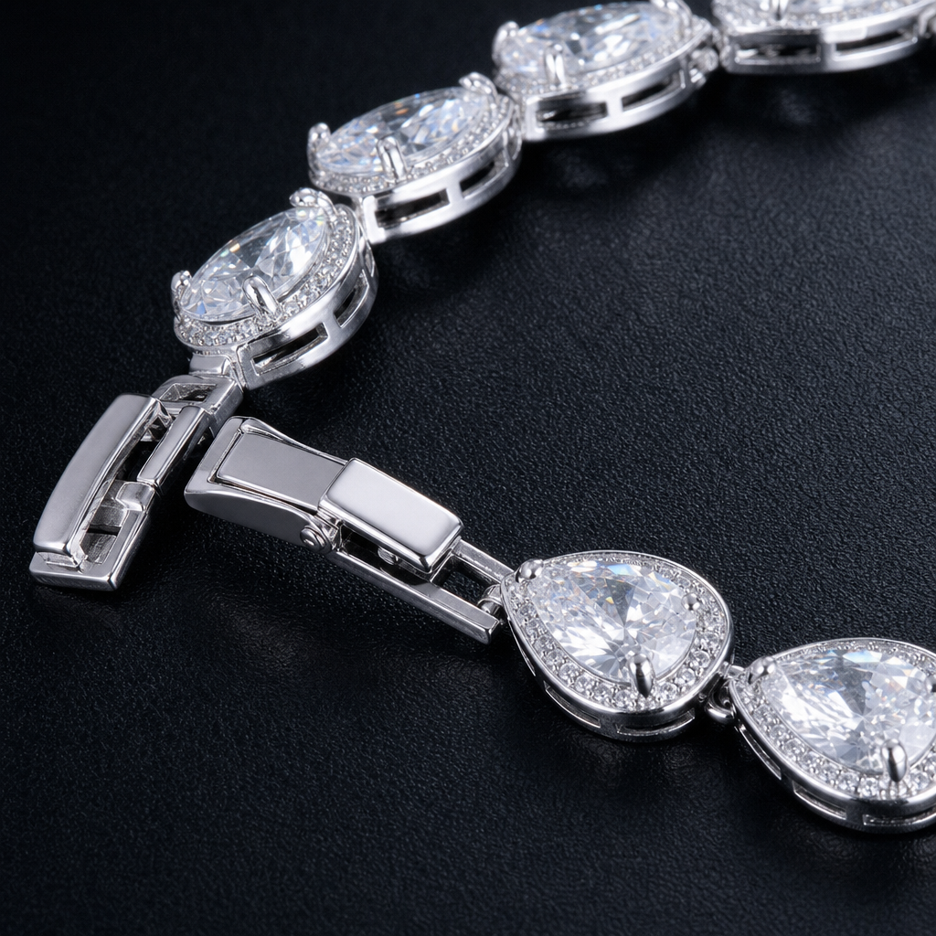【Ice172】Luxury Tears Bracelet 石留め・留め具・細部が分かるディテール画像