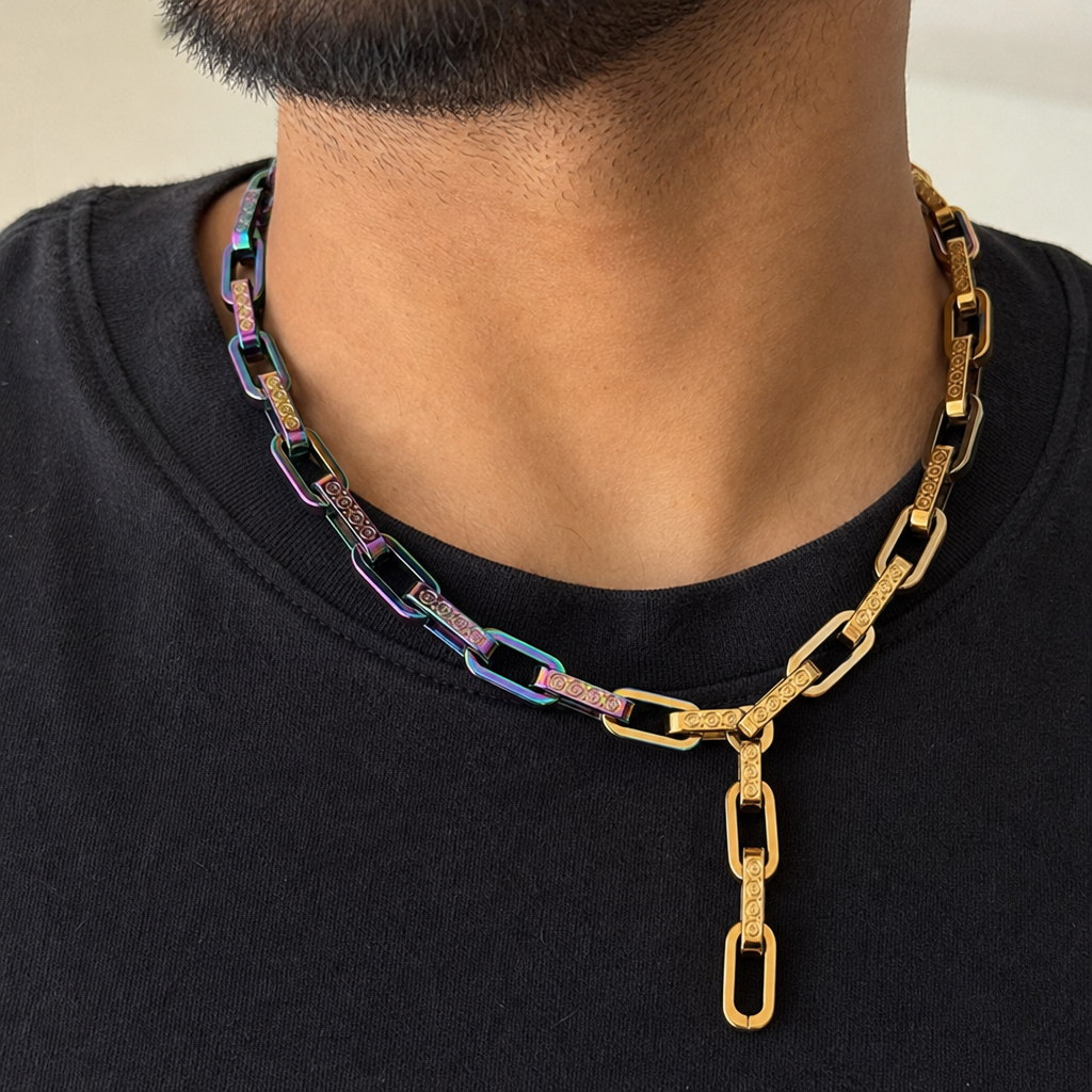 【Ice182】Hologram Link Chain Necklaceを着用した自然なUGC画像