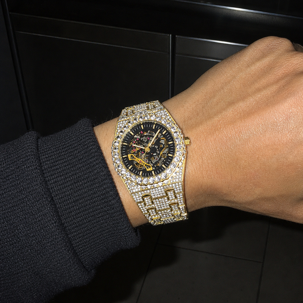 【Ice198】Freeze Corleon Watchを着用したY2Kデジカメ風の自然なUGC画像