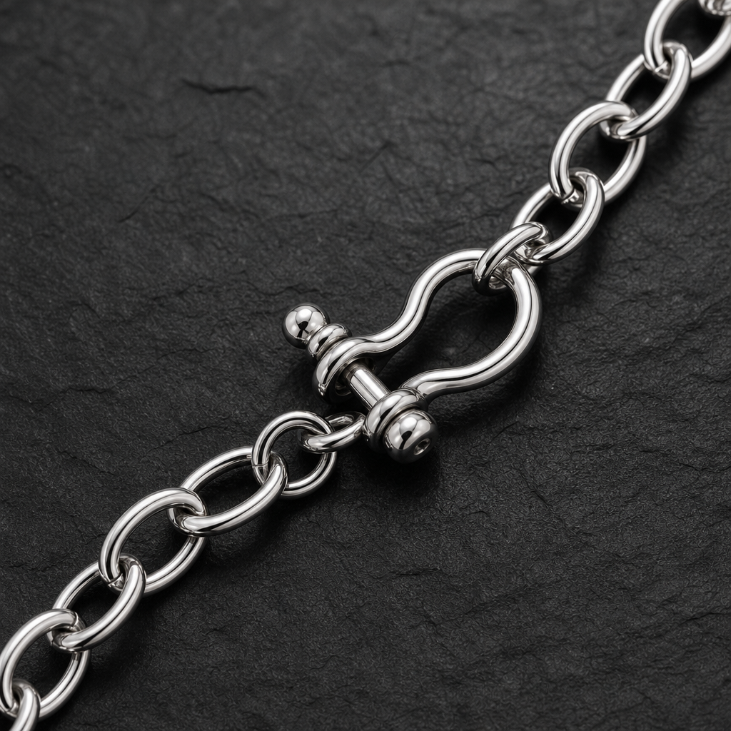 【Ice226】Horseshoe Chain Necklace 石留め・留め具・細部が分かるディテール画像