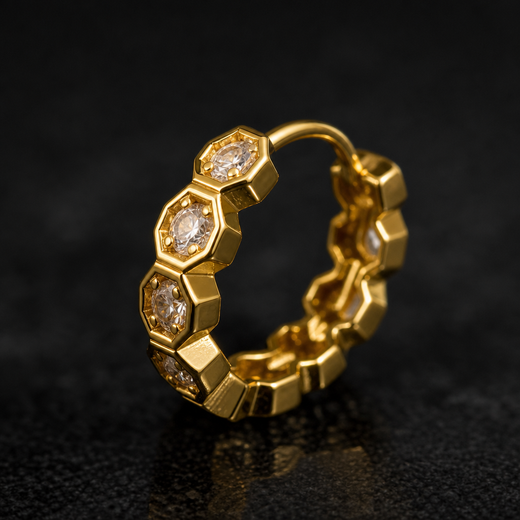 【Ice232】Honeycomb Hoop Pierce 石留め・留め具・細部が分かるディテール画像