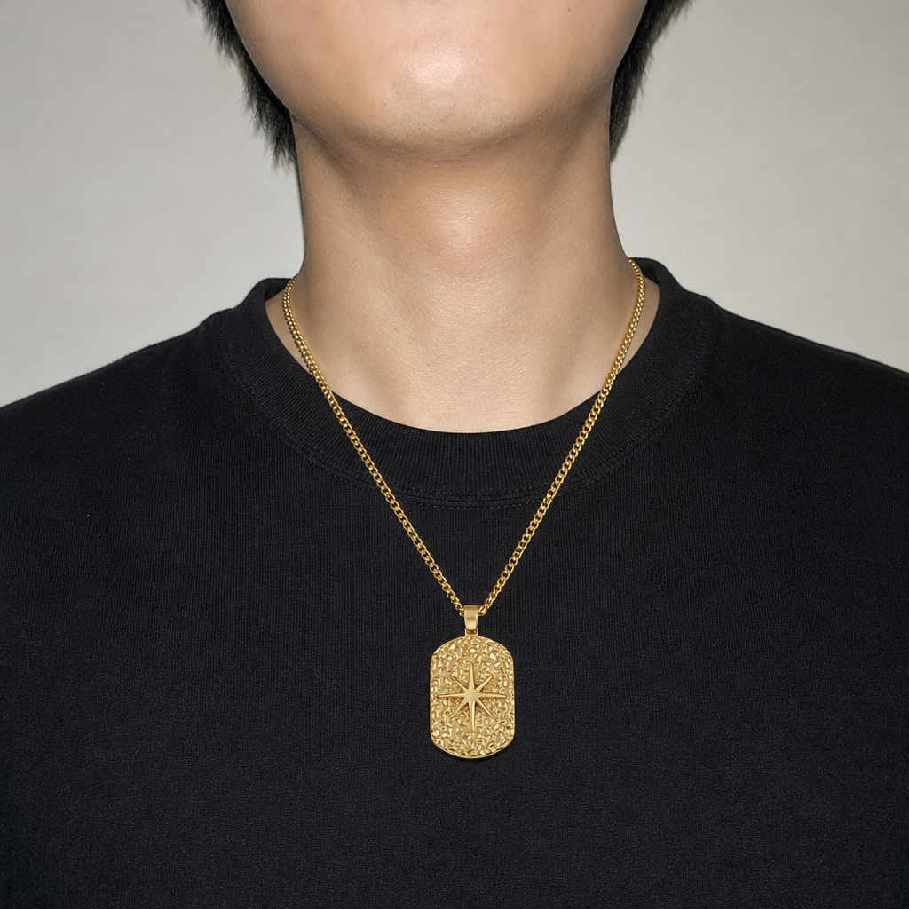 【Ice237】North Startag Necklaceを着用したY2Kデジカメ風の自然なUGC画像