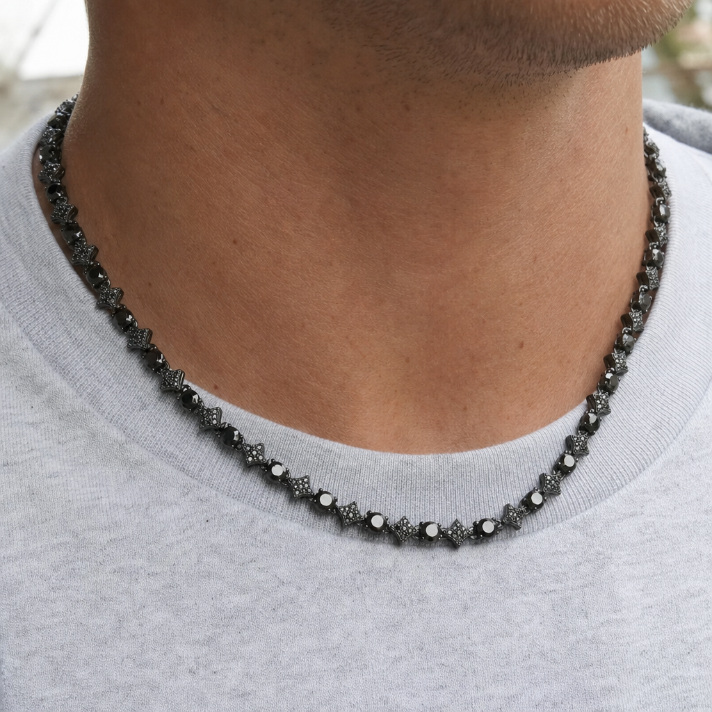 【Ice254】Black Starry Tennis Chain Necklaceを着用した自然なUGC画像