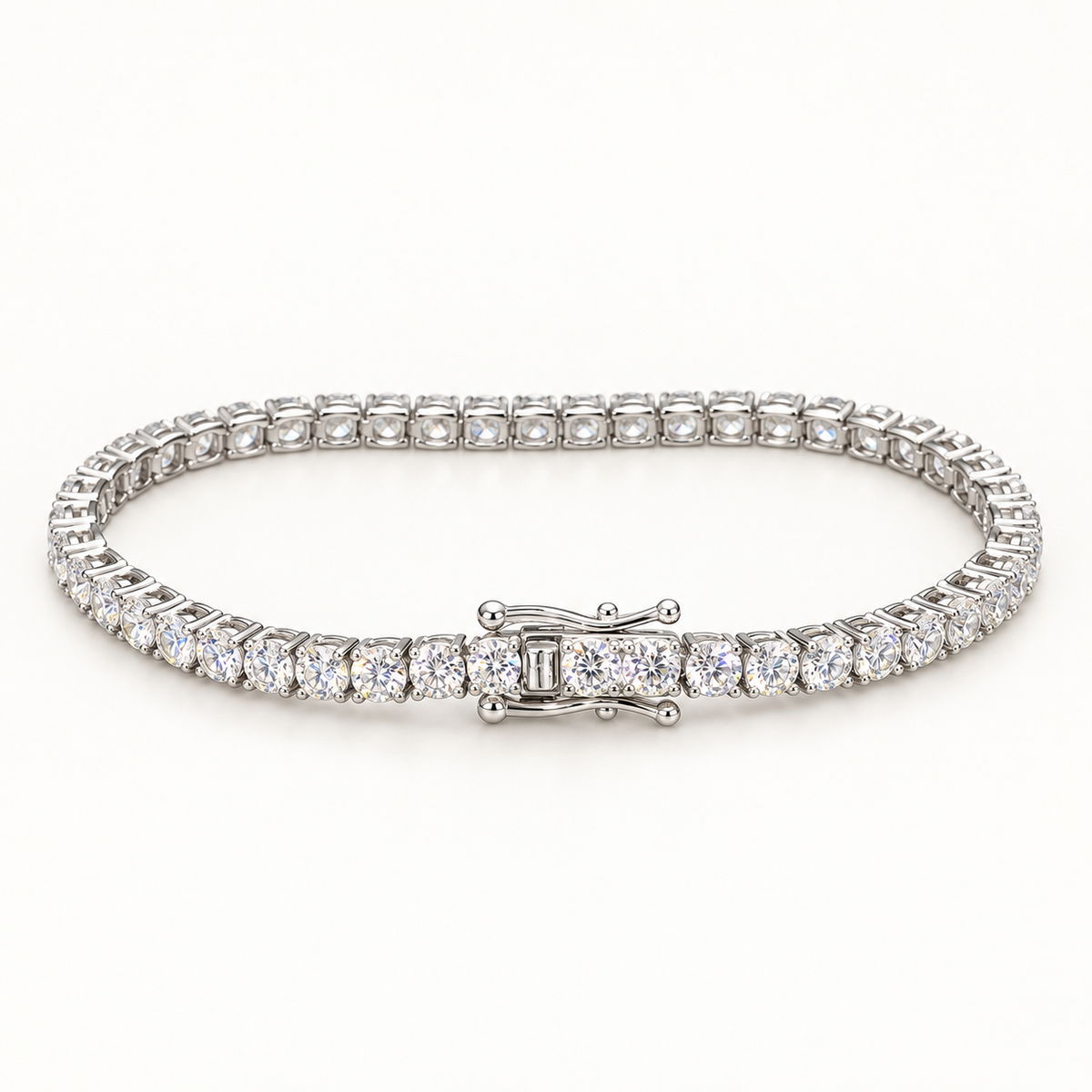 ICE83 Tennis Chain Bracelet（モアサナイト・3mm）の全体。シルバーカラーの一連テニスチェーン