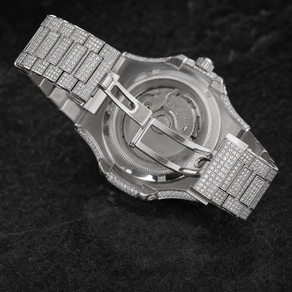 【Ice92】Iced Out Glacier Royale Watch【Moissanite/SILVER】 石留め・留め具・細部が分かるディテール画像