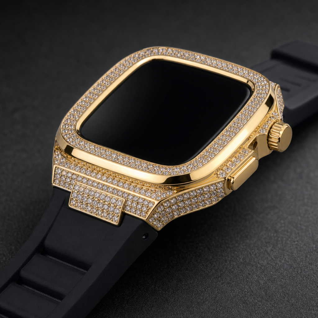 Ice10 Iced Out Apple Watch Case ゴールド×ブラックのCZ石配置と操作部ディテール